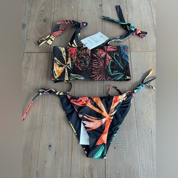 Charo Ruiz bikini set Angelica and Marisa top and bottom XS NWT - Picture 7 of 12